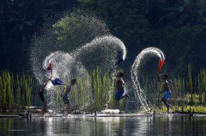 Local Best - Raymond Seh-Guan Goh (Singapore)  Water Play