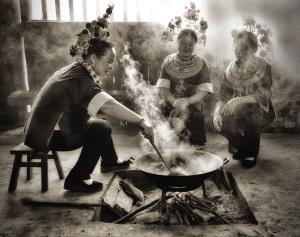 PhotoVivo Honor Mention - Kim-Hock Tan (Singapore)  Zhuang Tribe Cooking